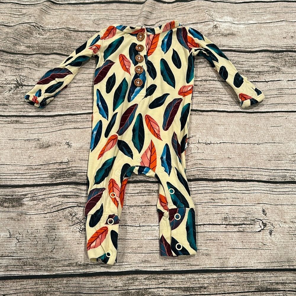 Posh Peanut Unisex Bamboo Henley Sleeper with Leaf Print; Newborn Size